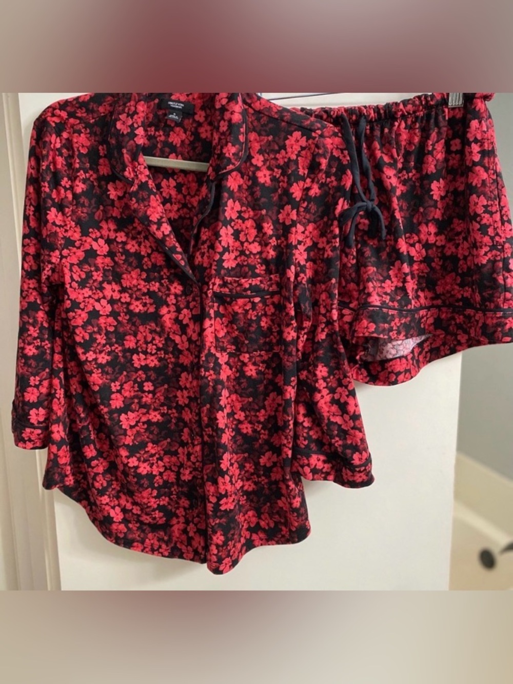 Simply Vera Vera Wang Red Black Floral Pajama Set- 3/4 Sleeves Size S Super Soft
